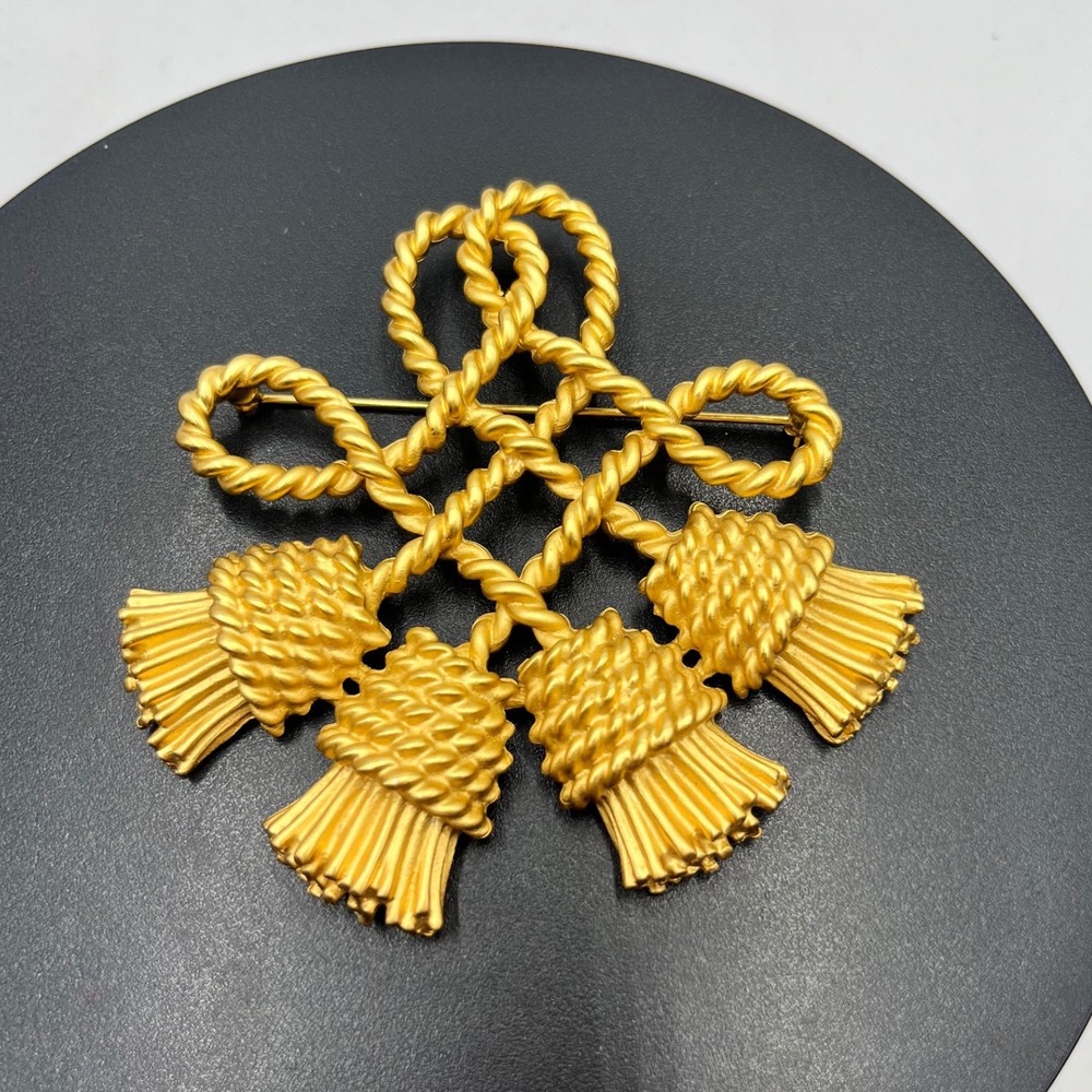 Vintage Gold Toned Twisted Rope Knot Tassel‎ Celtic Scottish Large Brooch Pin